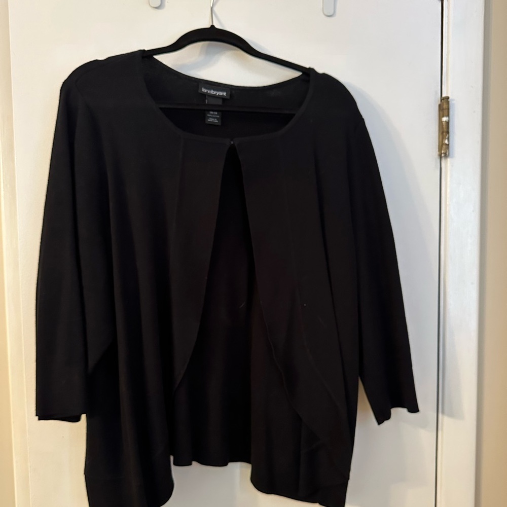 Black cardigan with 3/4 sleeves